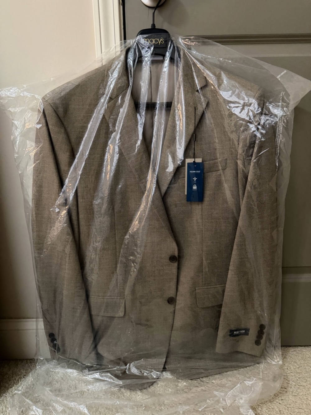 Kenneth Cole Reaction Taupe-Gray Notch Lapel Sport Coat